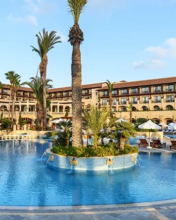 Mare Nostrum Pool Bar